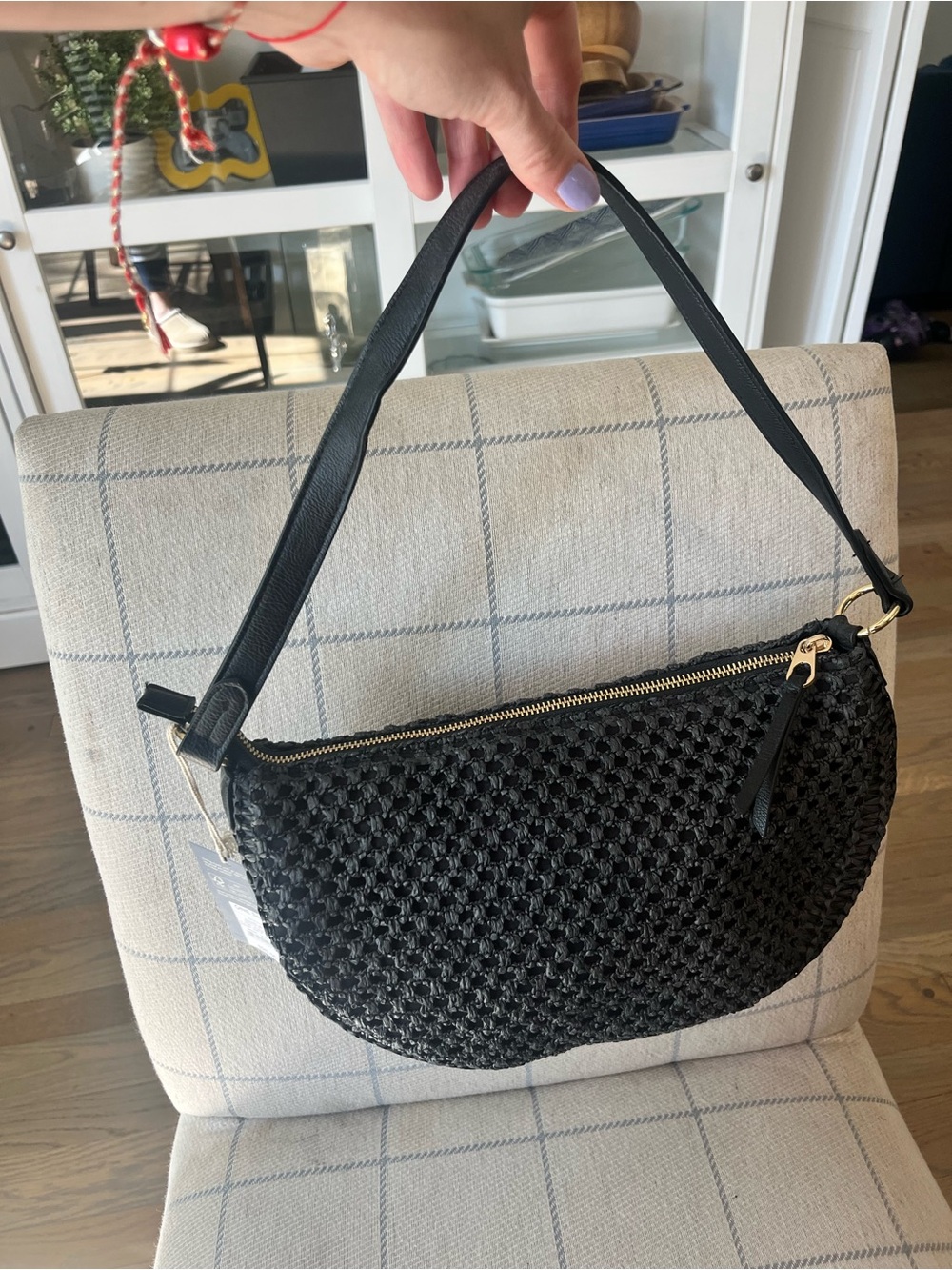 Universal Thread Black Woven Crescent Shoulder Bag - Picture 3 of 9